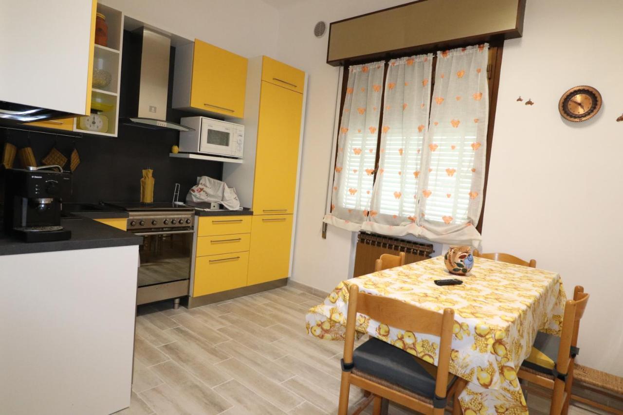 Am Liv' Apartment Bologna Bagian luar foto