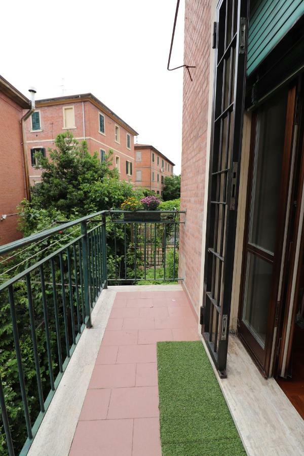 Am Liv' Apartment Bologna Bagian luar foto